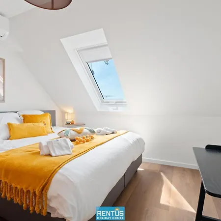 The Amandine View - Prime Location In Apartman *