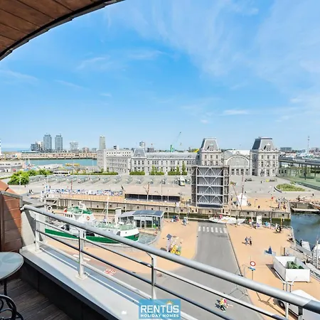 The Amandine View - Prime Location In Apartman *