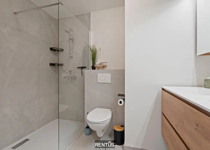 The Amandine View - Prime Location In Lejlighed